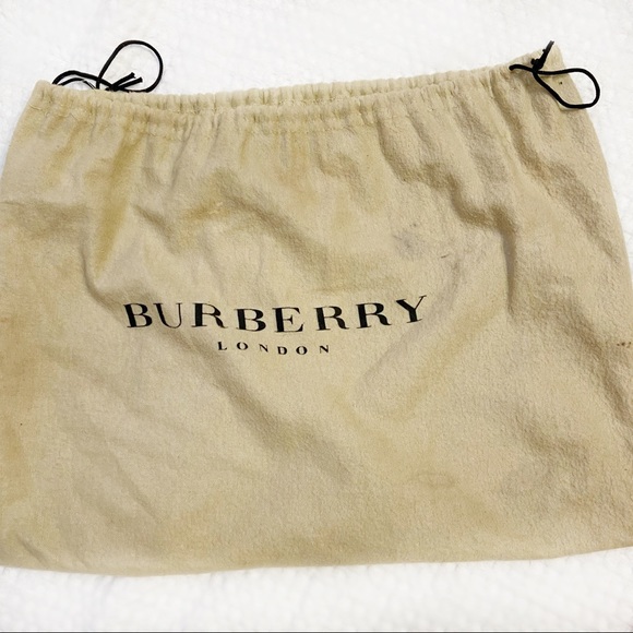 Burberry Red Embossed Hobo With Chain Strap - Picture 13 of 13